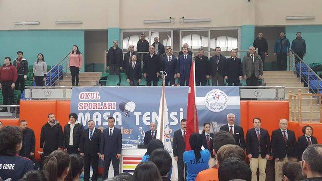 Masa Tenisi Gençler Gurup Müsabakaları Rize’de başladı