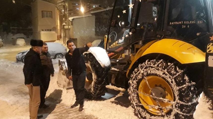Bayburt Belediyesi&rsquo;nden kar mesaisi