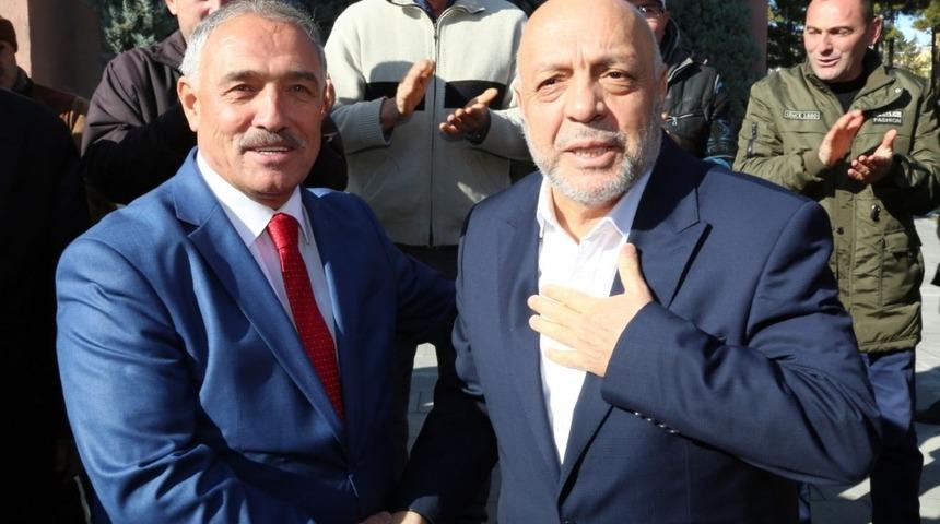 Hak İş Genel Başkanı Arslan&rsquo;dan Niğde Belediye Başkanı &Ouml;zkan&rsquo;a ziyaret