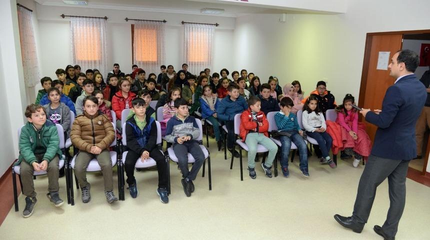 Altındağ Belediyesinin temizlik seminerleri s&uuml;r&uuml;yor