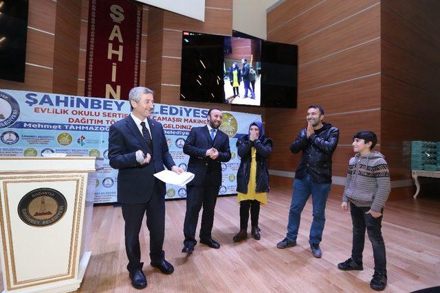 Başkan Tahmazoğlu’ndan yeni çiftlere Umre müjdesi