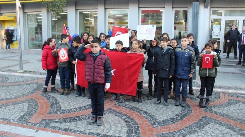 Minik kalplerden sınırdaki Mehmet&ccedil;iğe yeni yıl mektubu