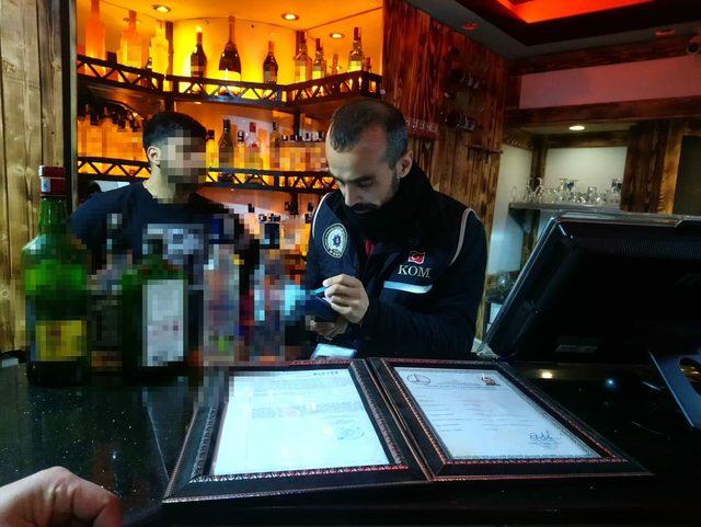 İzmir'de yılbaşı öncesi 'sahte içki' operasyonu