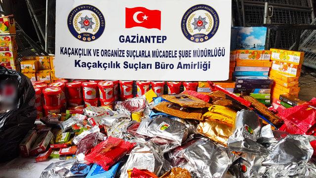 Gaziantep'te kaçak ilaç ve nargile tütünü ele geçirildi