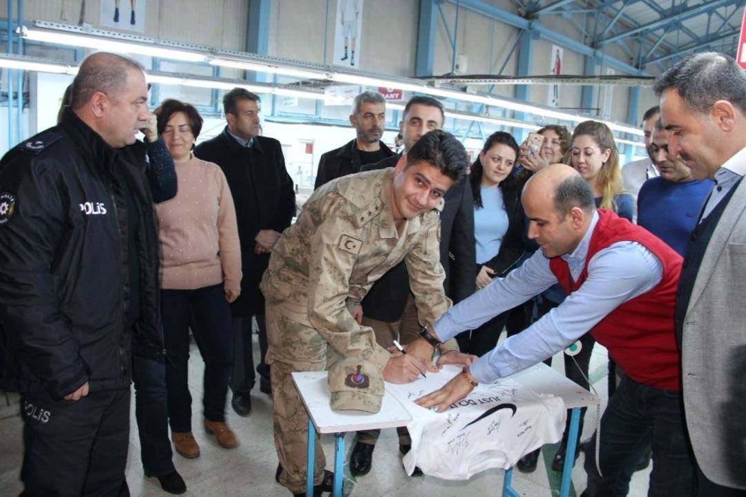 G&uuml;roymak&rsquo;tan 75 &uuml;lkeye ihracat