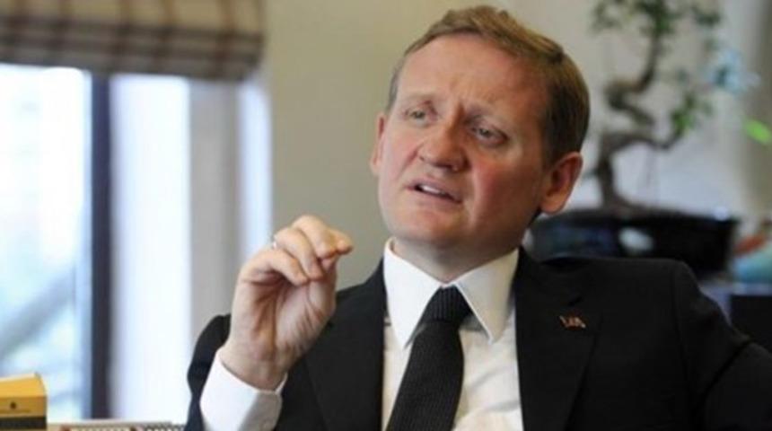 Başakşehir'den Adebayor ve Serdar Aziz a&ccedil;ıklaması