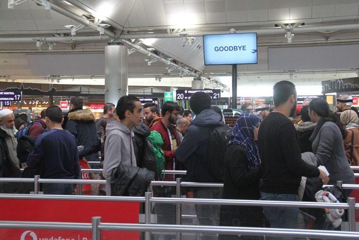 Atatürk Havalimanı'nda yılbaşı yoğunluğu  G1