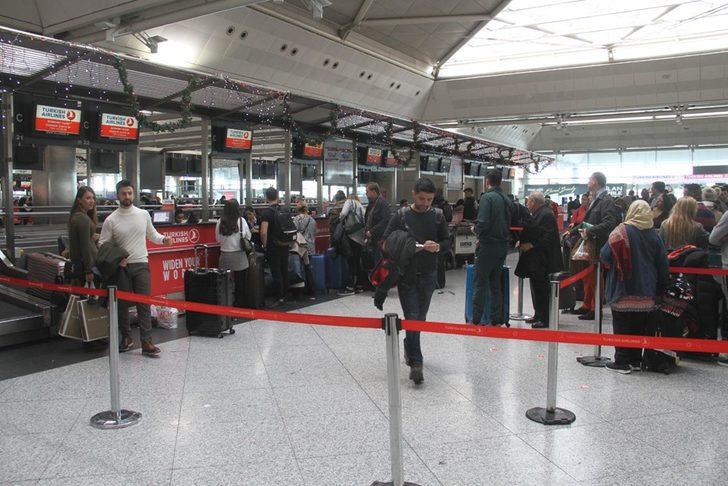 Atatürk Havalimanı'nda yılbaşı yoğunluğu  G5