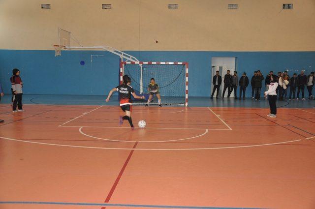 Kars’ta Futsal Turnuvası sona erdi