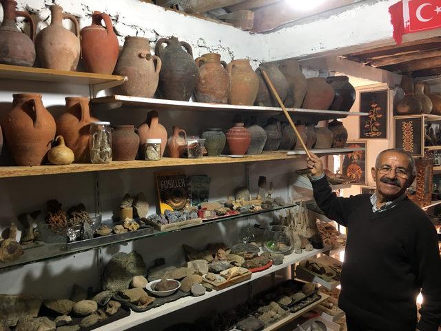 Emekli öğretmenin evi müze gibi