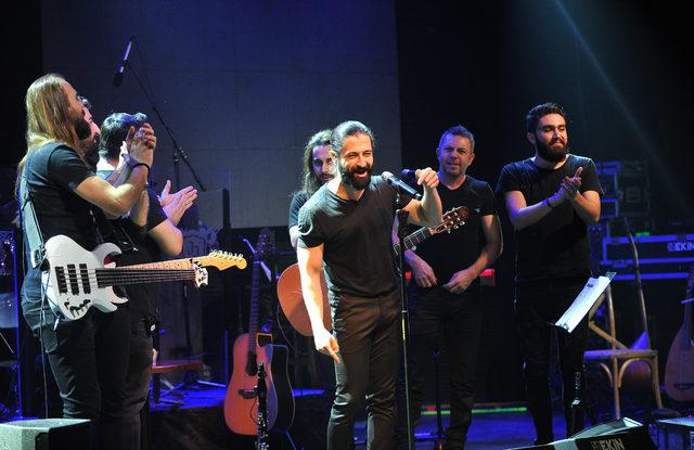 Koray Avcı, Bursalıları coşturdu 4