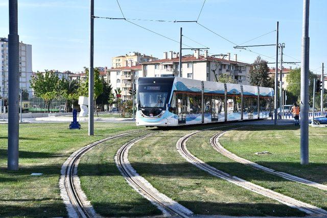 Otobüs, gemi, metro ve tramvay seferleri uzatıldı