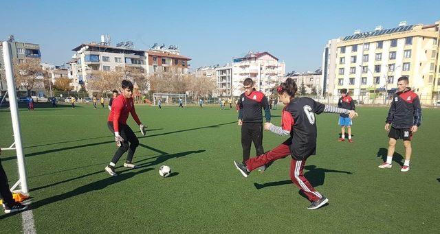 Özel sporcular Salihli’de tek yürek oldu