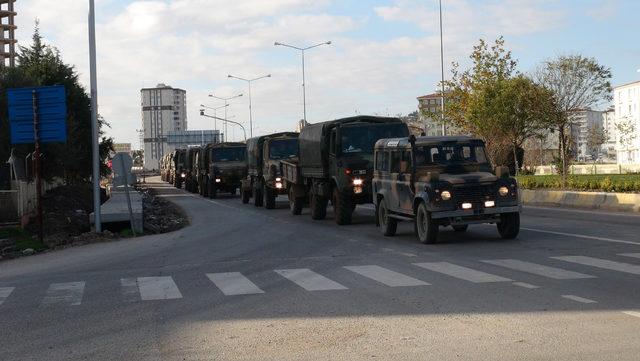 Kilis'ten Menbiç'e askeri sevkiyat devam ediyor