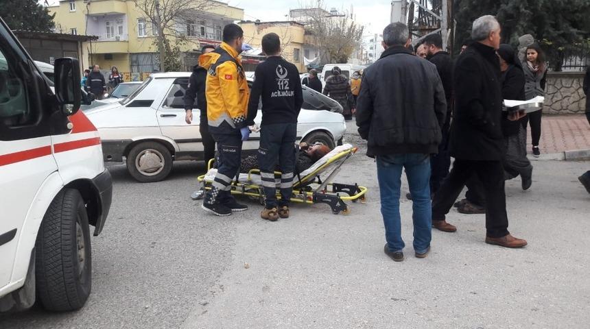 Otomobil ile hafif ticari ara&ccedil; &ccedil;arpıştı