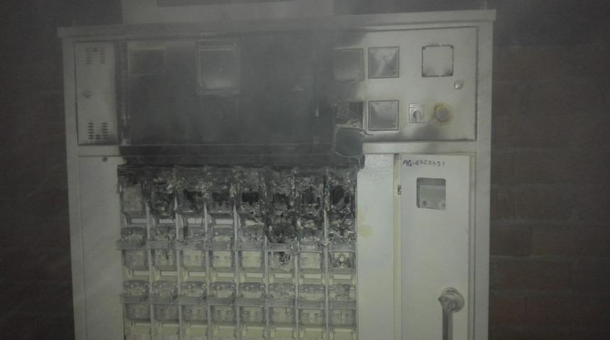 Yanan trafo merkezini itfaiye s&ouml;nd&uuml;rd&uuml;