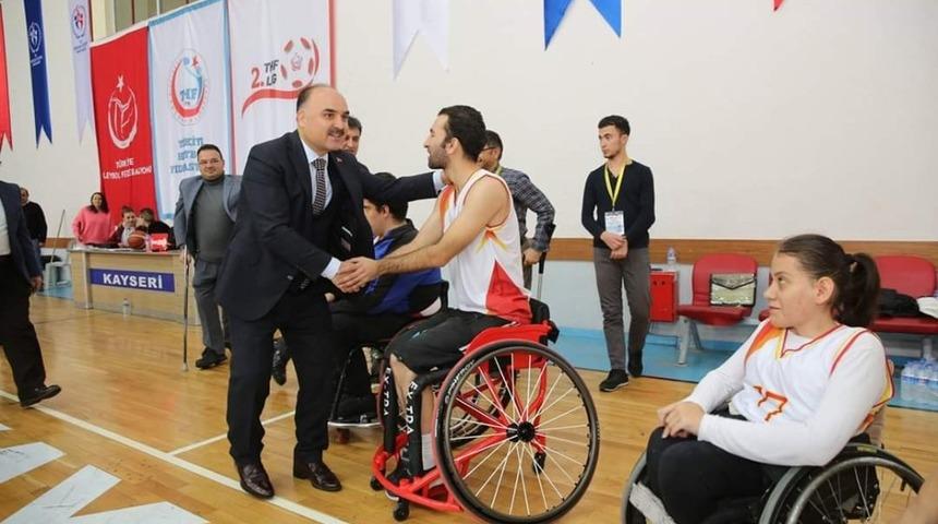 Melikgazi Belediyesi BESK Kocaeli&rsquo;yle takıldı