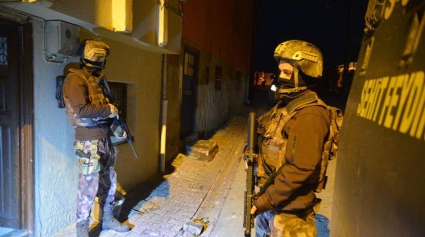 Adana'da yılbaşında eylem hazırlığındaki DEAŞ'lılar yakalandı