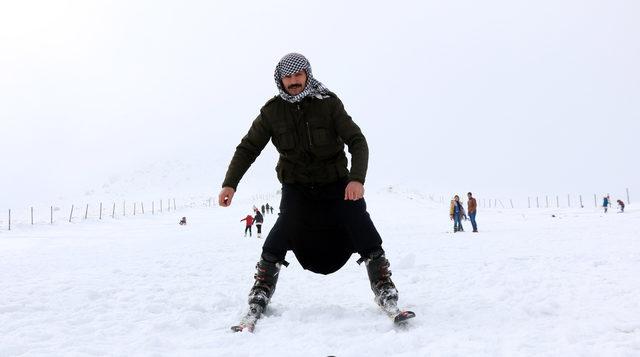 Karacadağ'da kayak sezonu açıldı