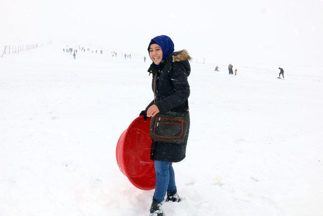 Karacadağ'da kayak sezonu açıldı