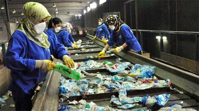 Doğaya atılan plastik atıklar her yıl artıyor