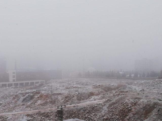 Mardin’de kar yağışı etkili oldu