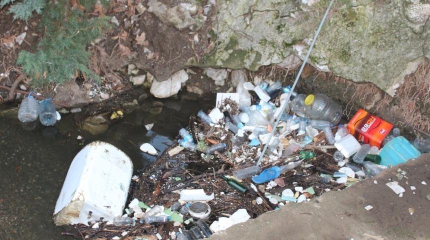 Kanava Deresi &ccedil;&ouml;pl&uuml;k oldu