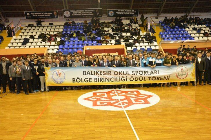 Okul sporları ödül töreni yapıldı G4