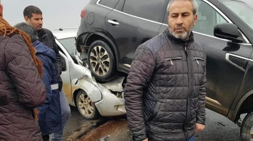 Cenaze yolunda zincirleme kaza