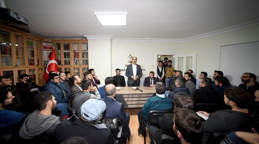 Başkan Altay, Yesevi Sohbetleri&rsquo;nde gen&ccedil;lerle bir araya geldi