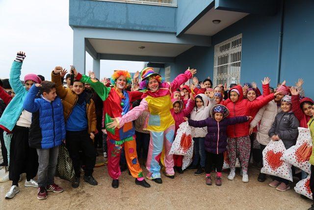 Çocuklara imeceyle hediye