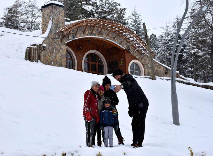 Sivas'taki 'hobbit köyü'nden kış manzaraları  G3
