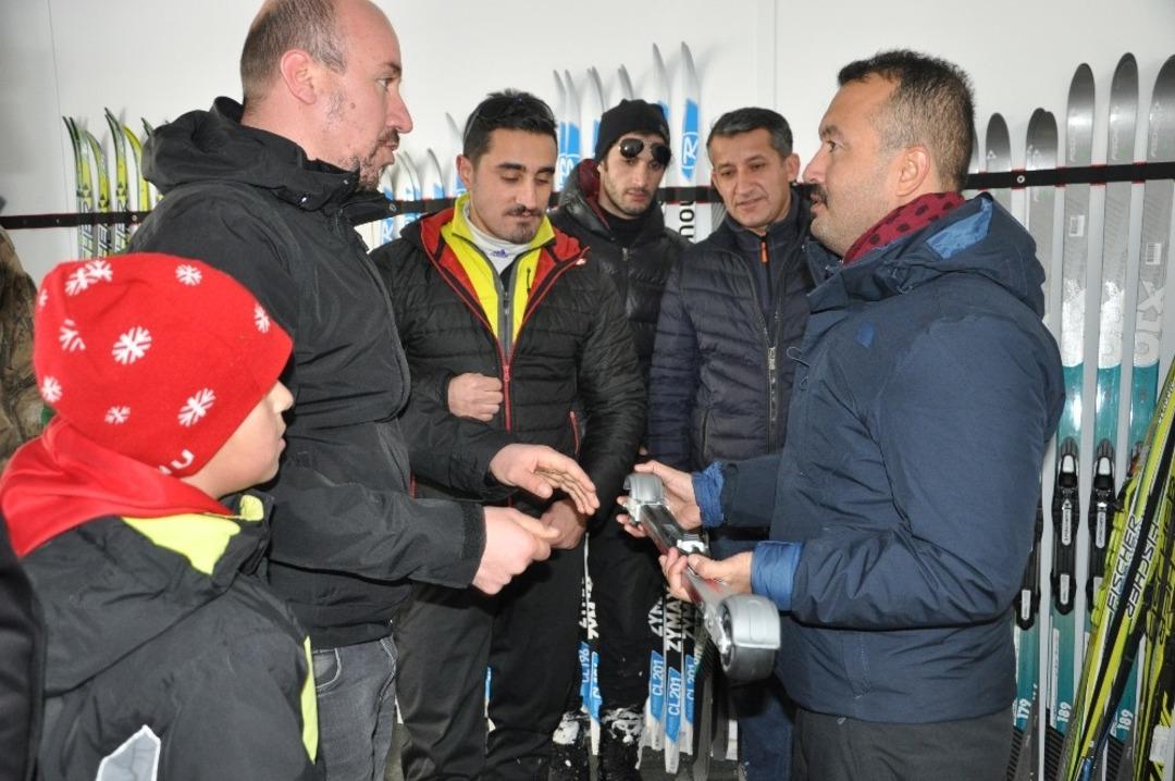 Kaymakam Kend&uuml;zler&rsquo;den kayak merkezine ziyaret