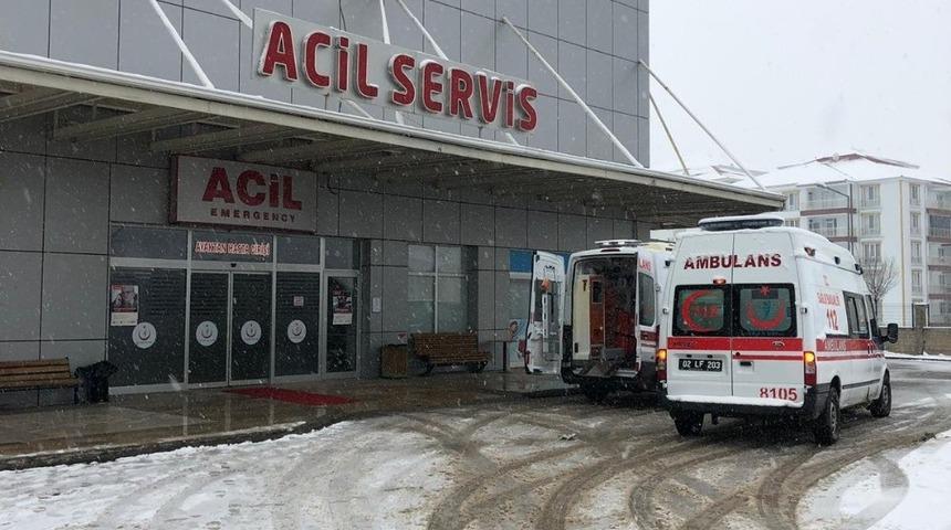 2 yaşındaki &ccedil;ocuk kar yağışını seyrederken pencereden d&uuml;şt&uuml;
