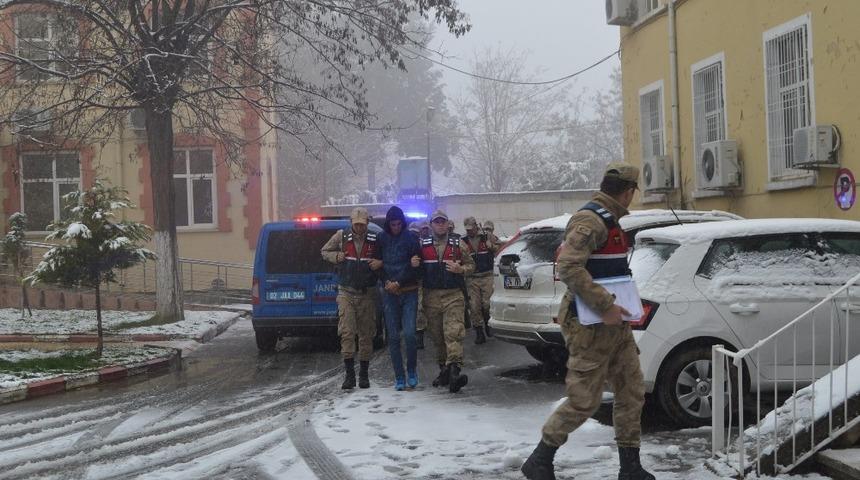 Fıstık hırsızları olduğu iddia edilen şahıslar yakalandı