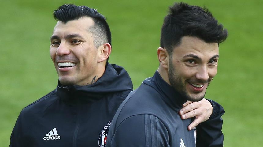 Beşiktaş'ta Medel, Tolgay'a af kapısını a&ccedil;tı