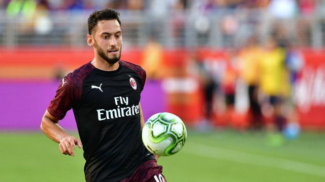 Hakan Çalhanoğlu: Gelecekte Galatasaray'da oynamak istiyorum