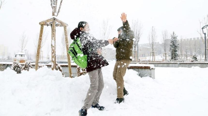 31 Aralık okullar tatil edildi mi? (Kar tatili olan yerler)