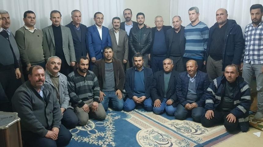 AK Parti mahalle ve sandık kurulu &uuml;yeleriyle bir araya geldi