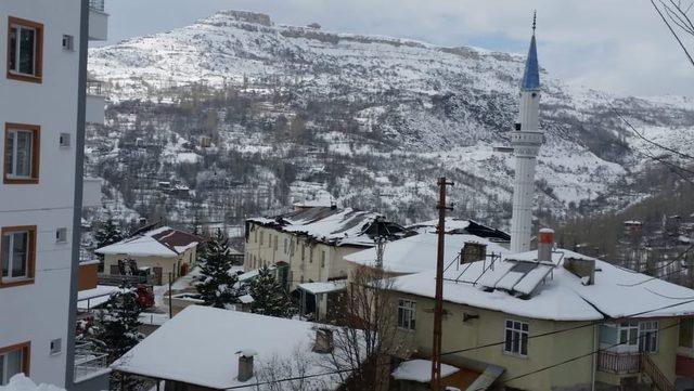 Hastane çatısında çıkan yangına kaynak sebep olmuş