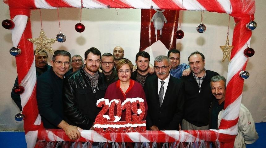 Konak Belediyesi &ccedil;alışanları bir yılın yorgunluğunu attı