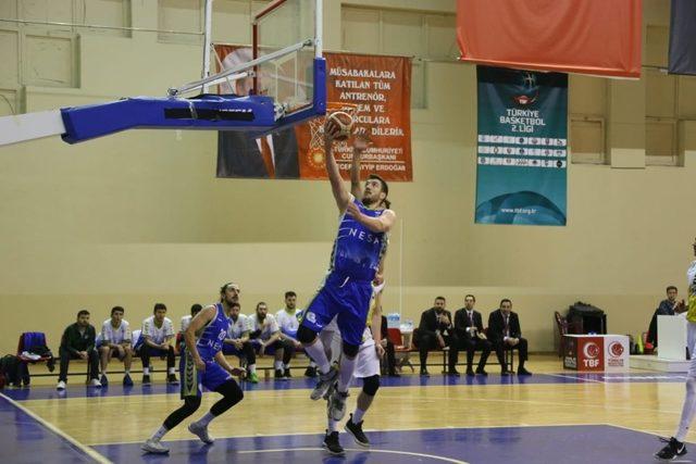 Denizli Basket yeni yıla namaglup girdi