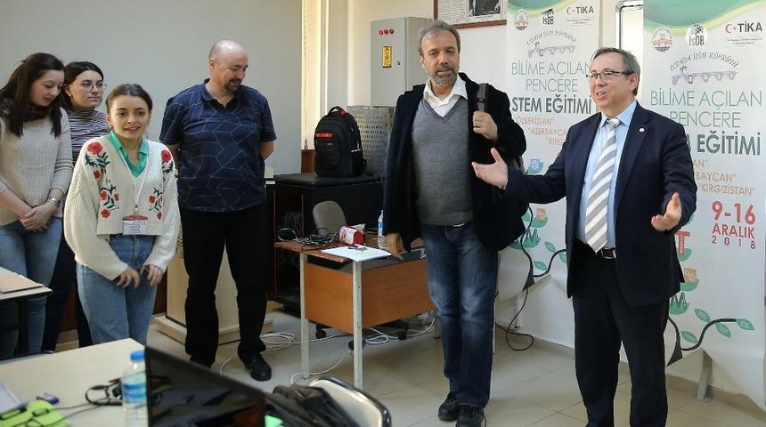 Trakya &Uuml;niversitesi, STEM eğitimi i&ccedil;in ata yurdu &ouml;ğretmenlerini ağırladı