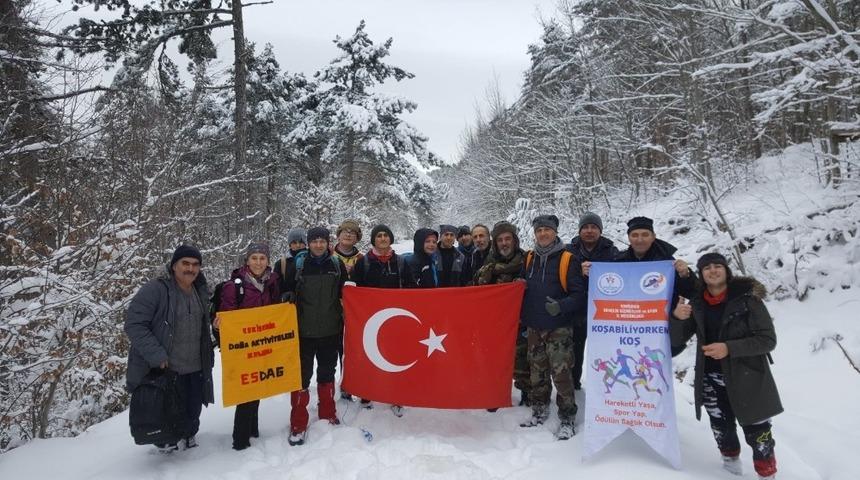 Soğuk havada y&uuml;r&uuml;d&uuml;ler