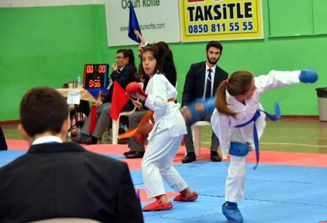 Salihli’de karate rüzgarı esti