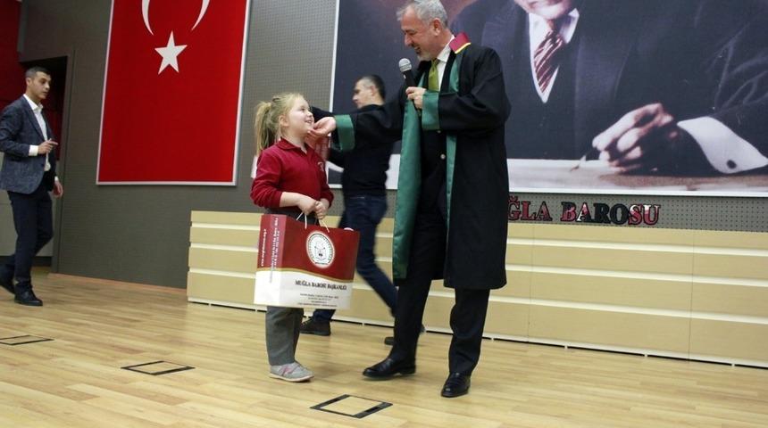 Baro&rsquo;dan kırsalda okuyan &ouml;ğrencilere yeni yıl hediyesi