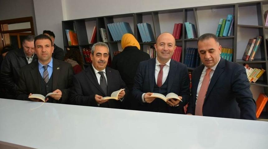 Kaymakam Uygur: "Gen&ccedil;lerimiz i&ccedil;in var g&uuml;c&uuml;m&uuml;zle &ccedil;alışıyoruz"