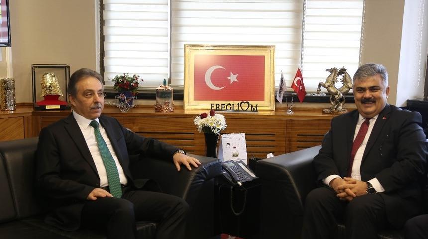 Vali Toprak&rsquo;tan Ereğli Belediyesine ziyaret