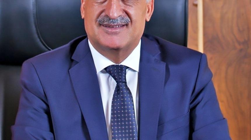 Rekt&ouml;r Prof. Dr. &Ouml;mer &Ccedil;omaklı&rsquo;dan yeni yıl mesajı