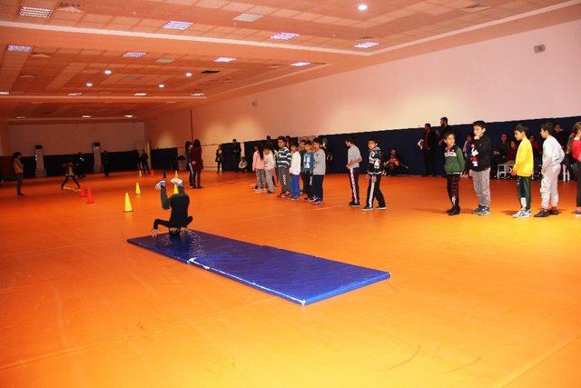 Mersin’de sportif yetenek taraması fiziksel etkinlik eğitim programı devam ediyor